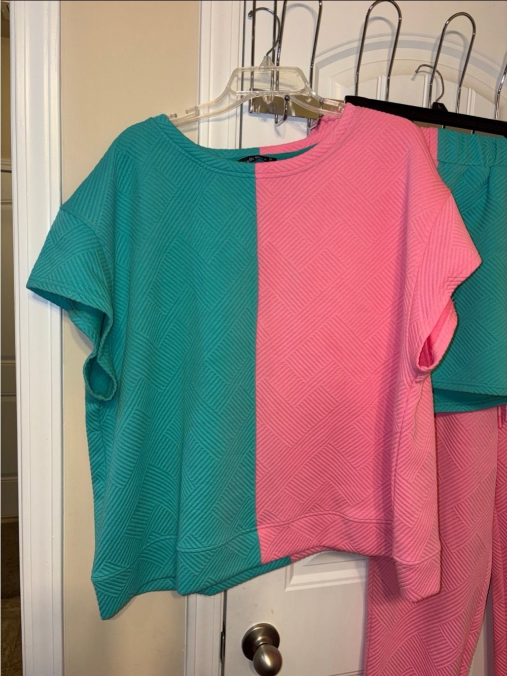 NWOT 3 Piece set: High-Waist Colorblock Shorts, top & Pants in Teal and Pink